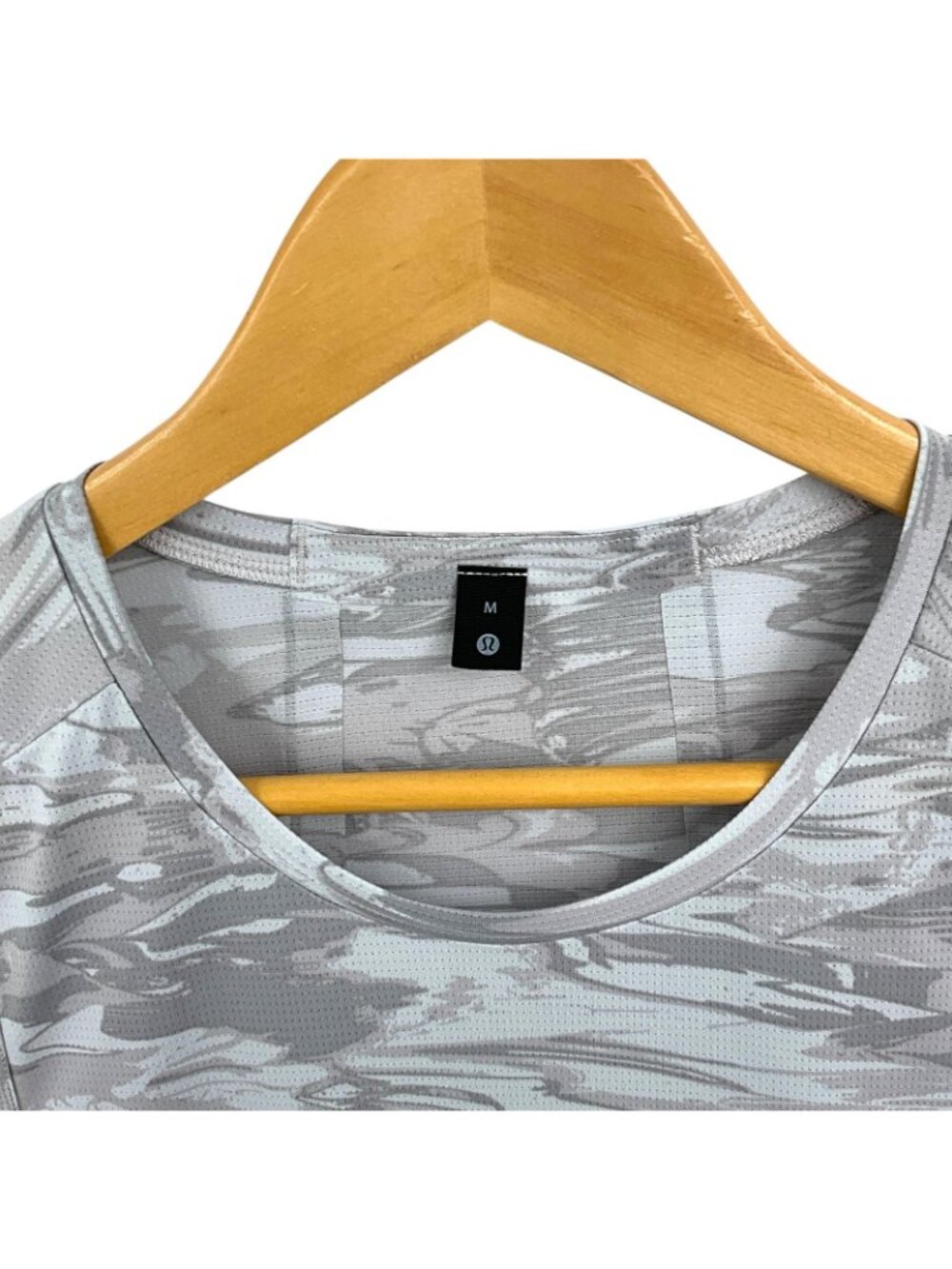 Lululemon Metal Vent Breathe Tank Mens Medium Gray Camo Sleeveless - Picture 3 of 8